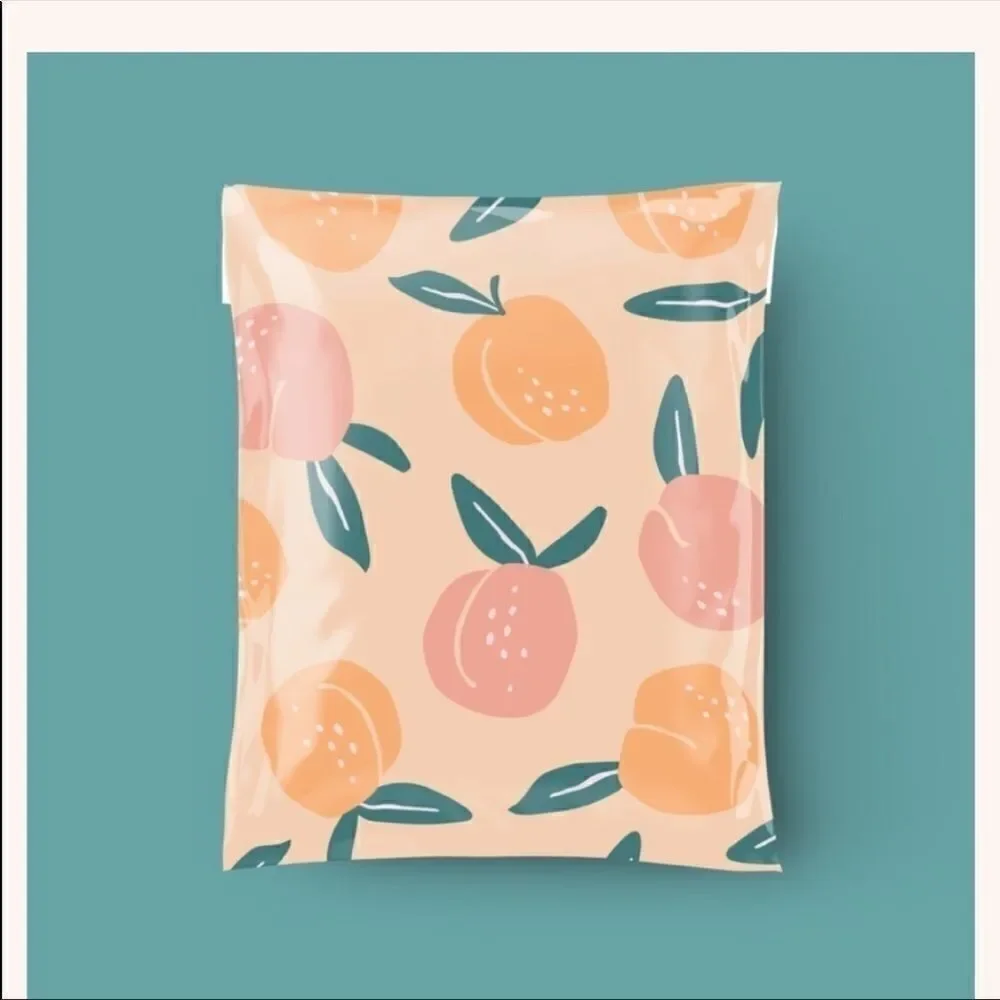 Poly mailers mix